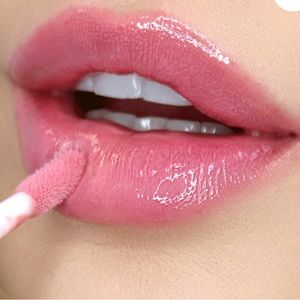 Kismet polished lip plumping gloss